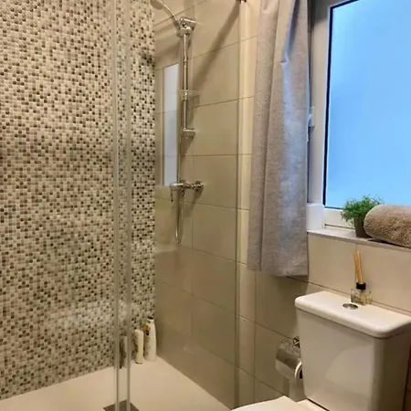 Appartement Near Centre In A Shared